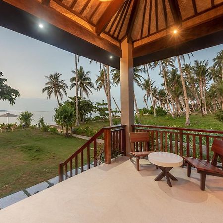 Villa Juan - A Beach Front Villa In General Luna Siargao Bagian luar foto